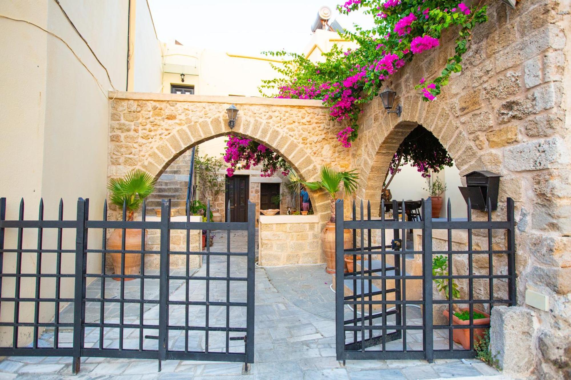 Apartamento The Old Town House Rhodes City Exterior foto
